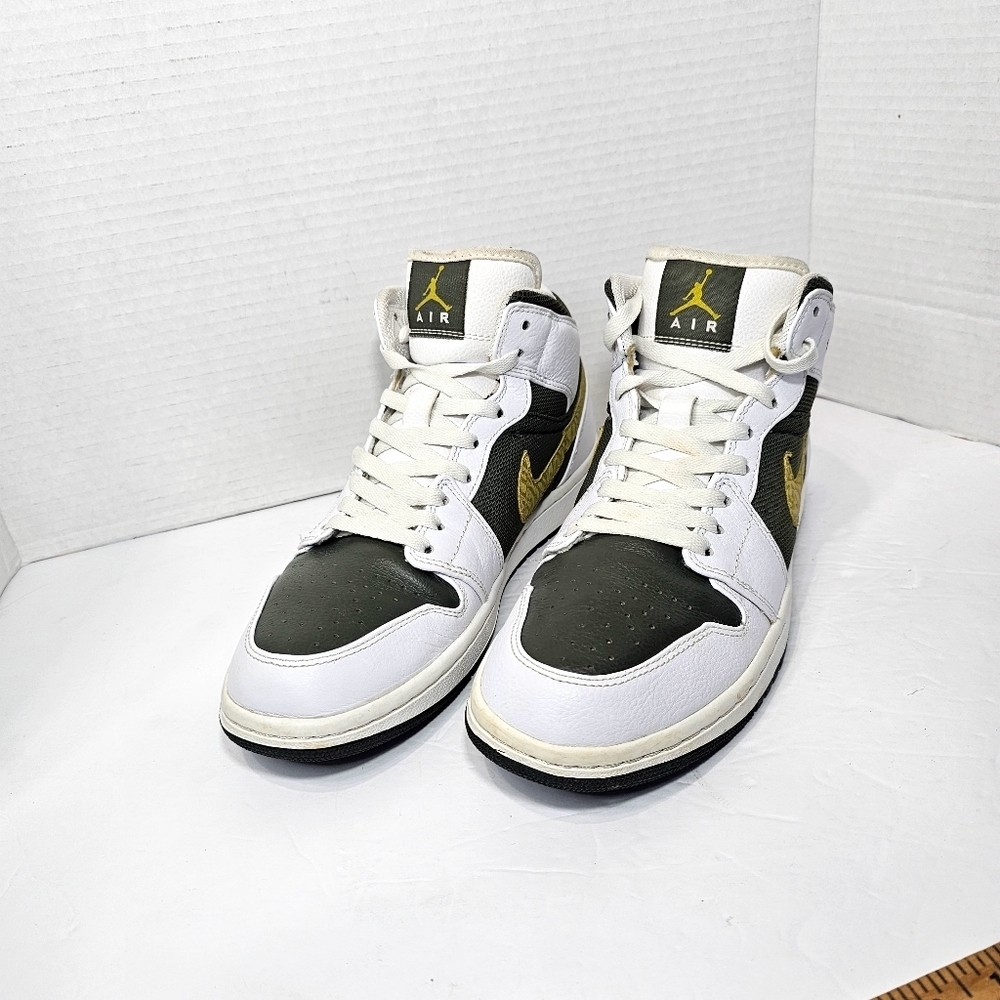 Jordan White and Black Sneakers with Gold Accents - Picture 7 of 13